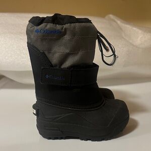 Columbia Black and Gray Winter Boots toddler sz 7/ like new